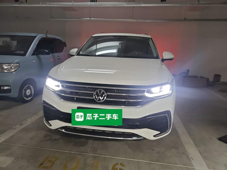 Volkswagen Tiguan L