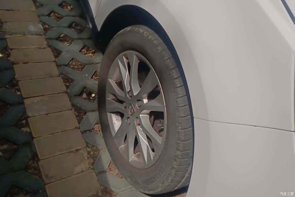 Wuling 730, 2015 6