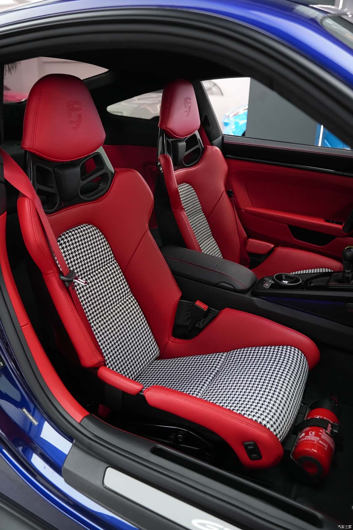 Porsche 911, 2023 17
