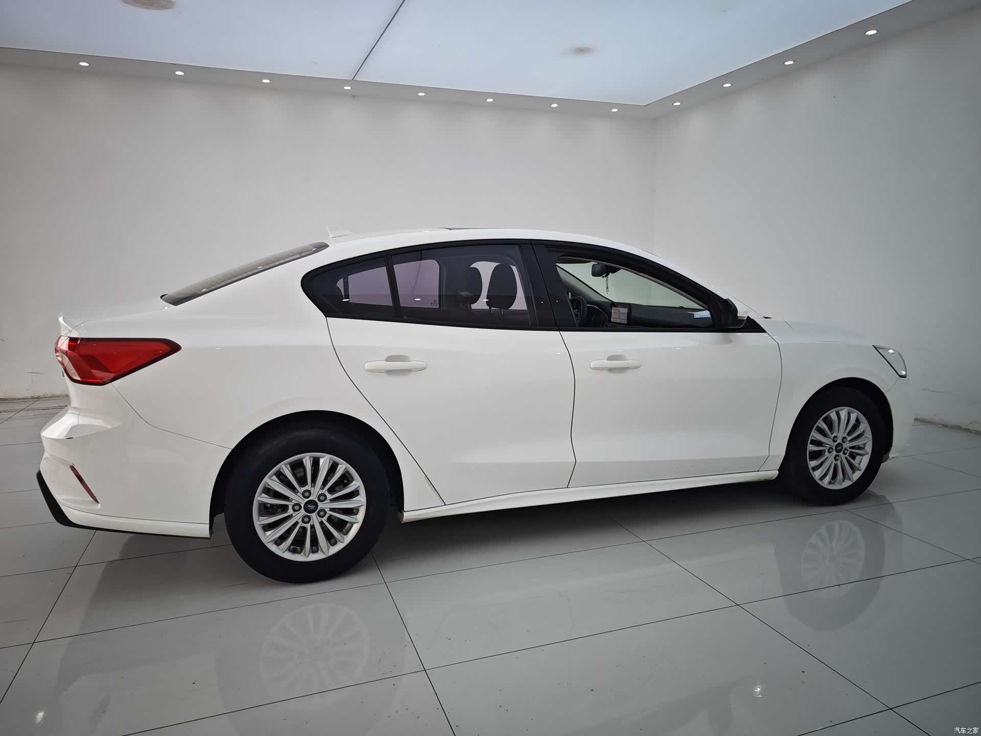 Ford Focus, 2020 13