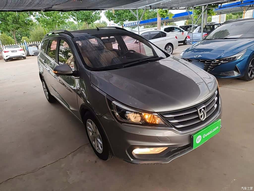 Wuling 310W, 2017 4