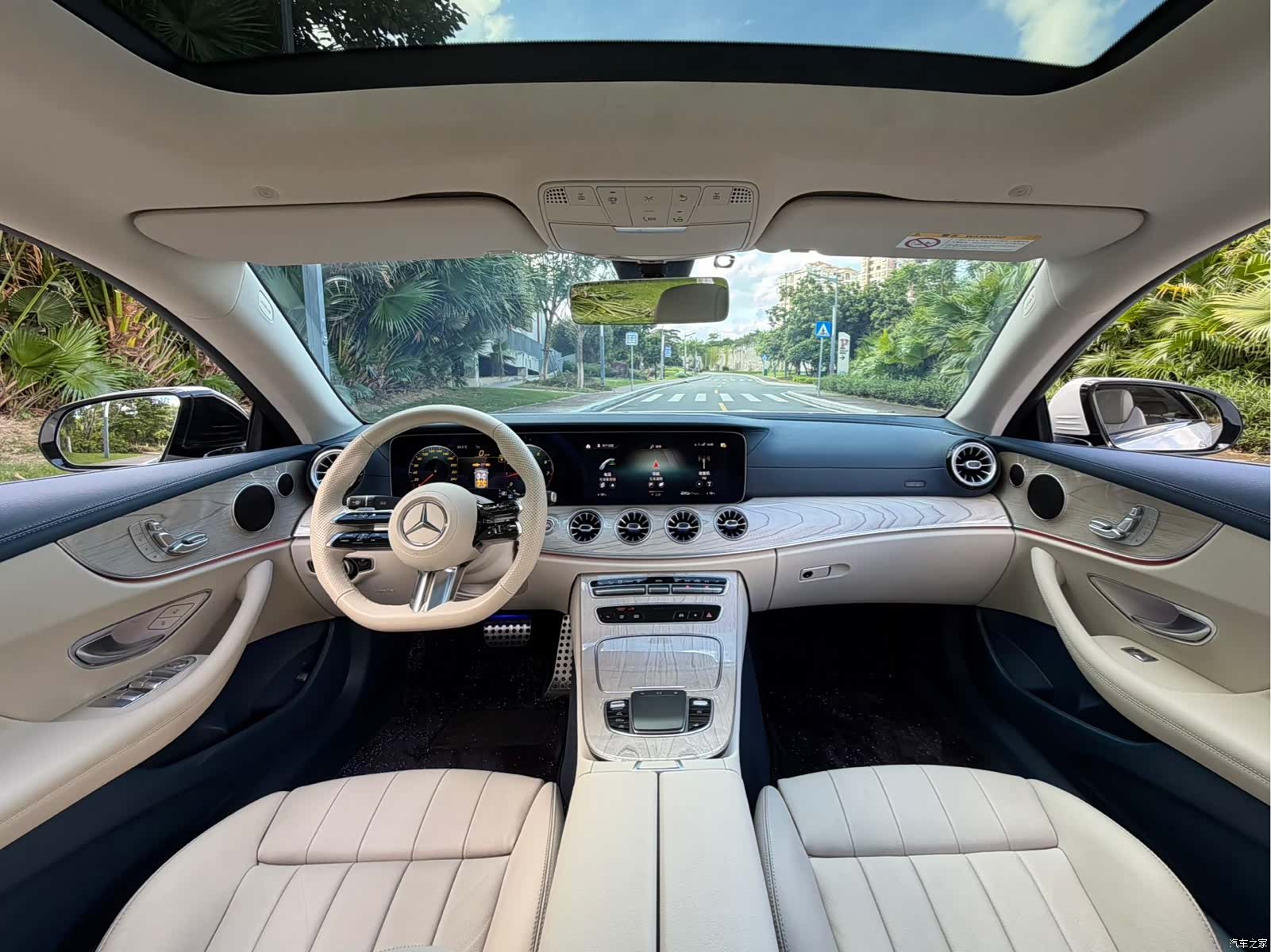 Mercedes-Benz E-Class, 2024 11