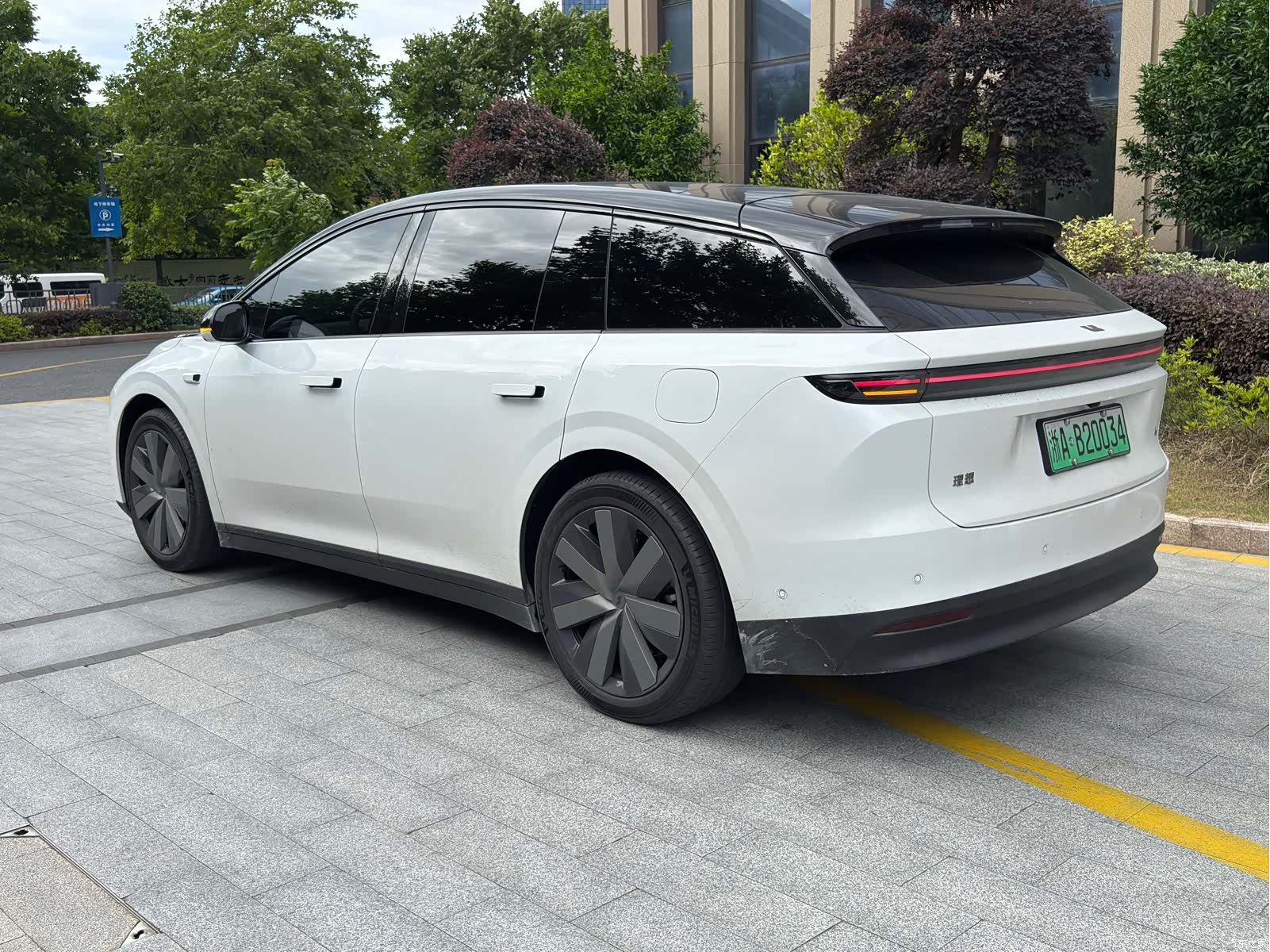 Li Auto i6, 2026 8