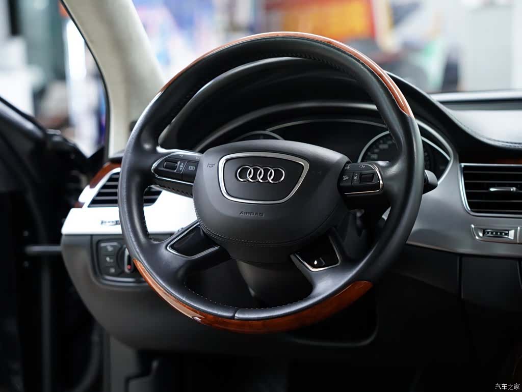 Audi A8L, 2013 50