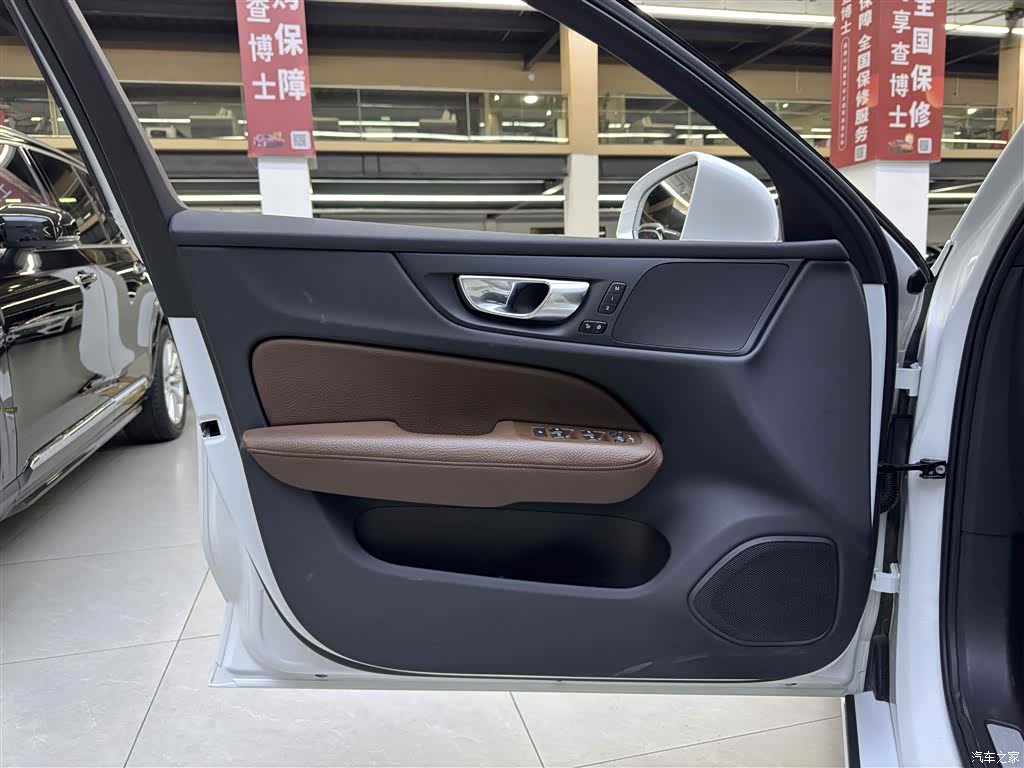 Volvo S60, 2021 12