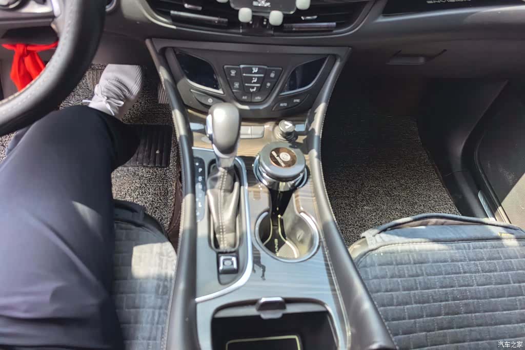 Buick Envision Plus, 2018 16