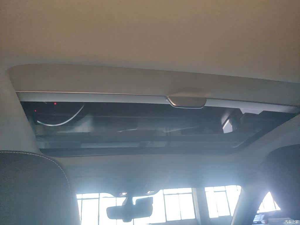 Audi Q2L, 2021 18