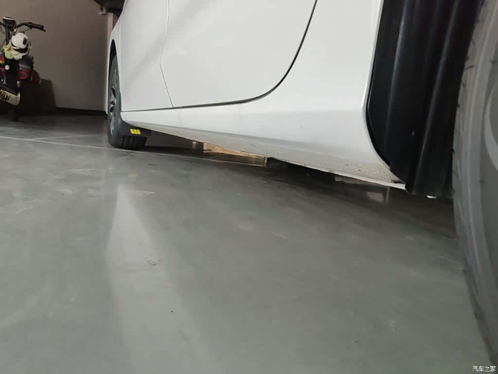 Geely Emgrand, 2025 22