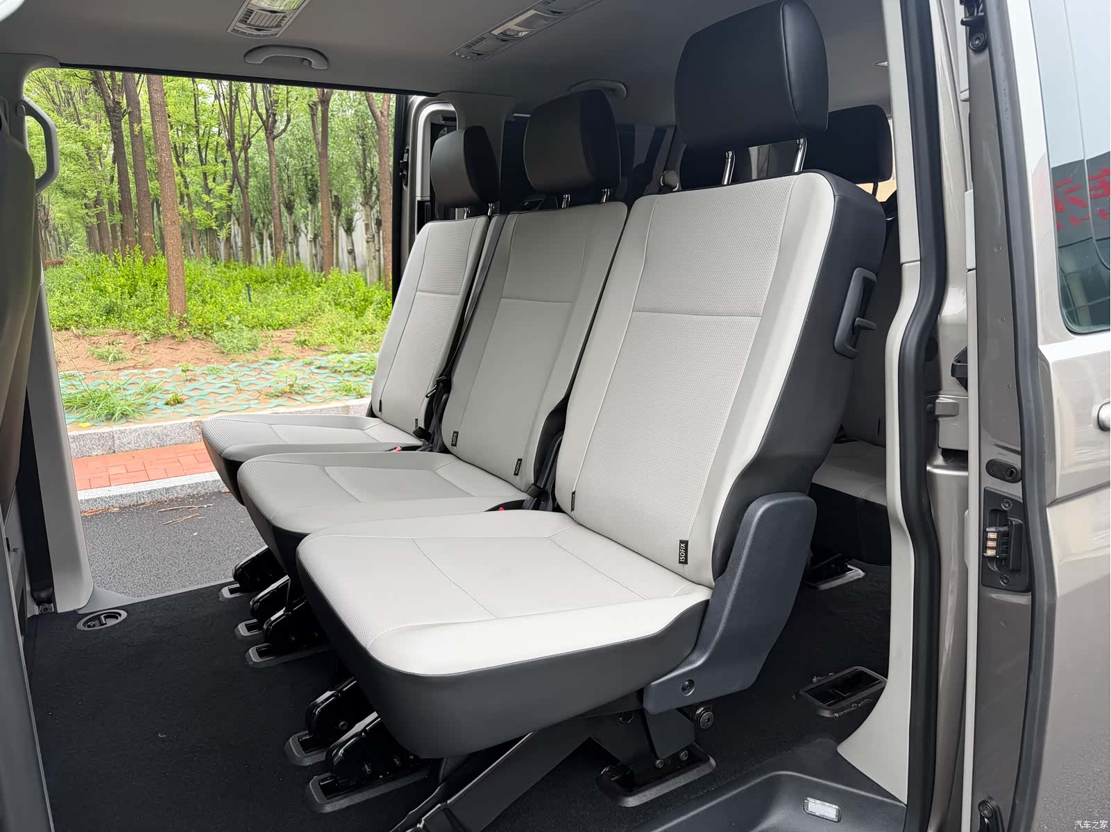 Volkswagen 8, 2017 15