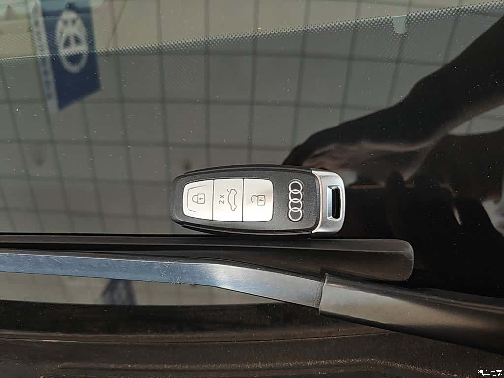 Audi A6L, 2022 9
