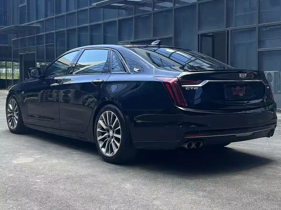 Cadillac CT6