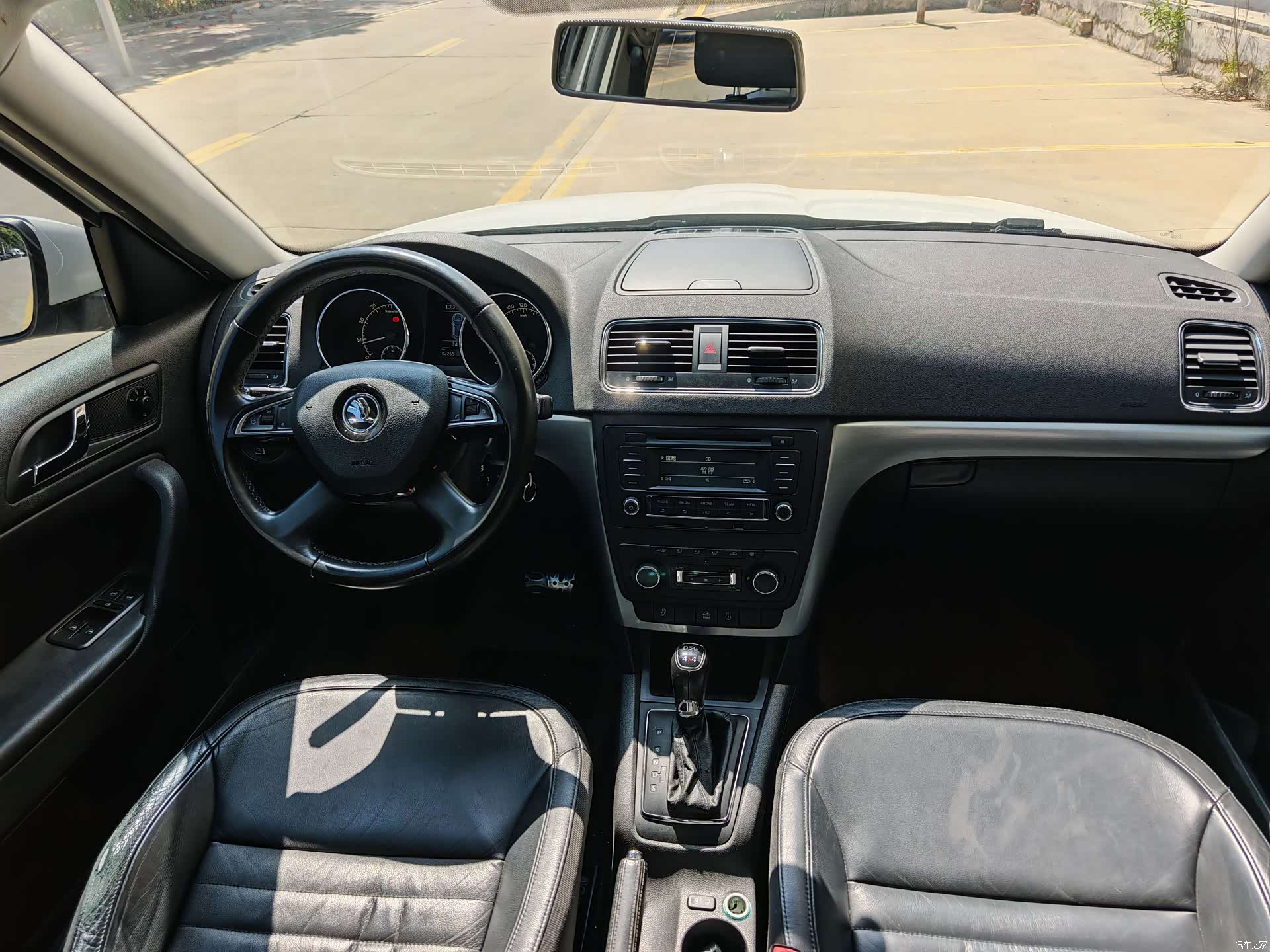 Skoda Yeti, 2014 9