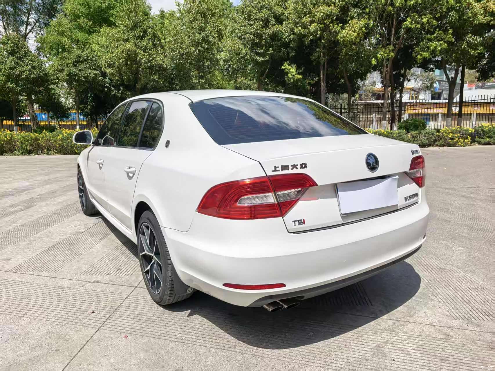 Skoda Superb, 2016 11