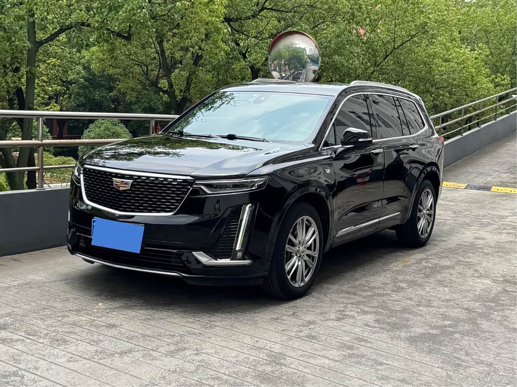 Cadillac XT6