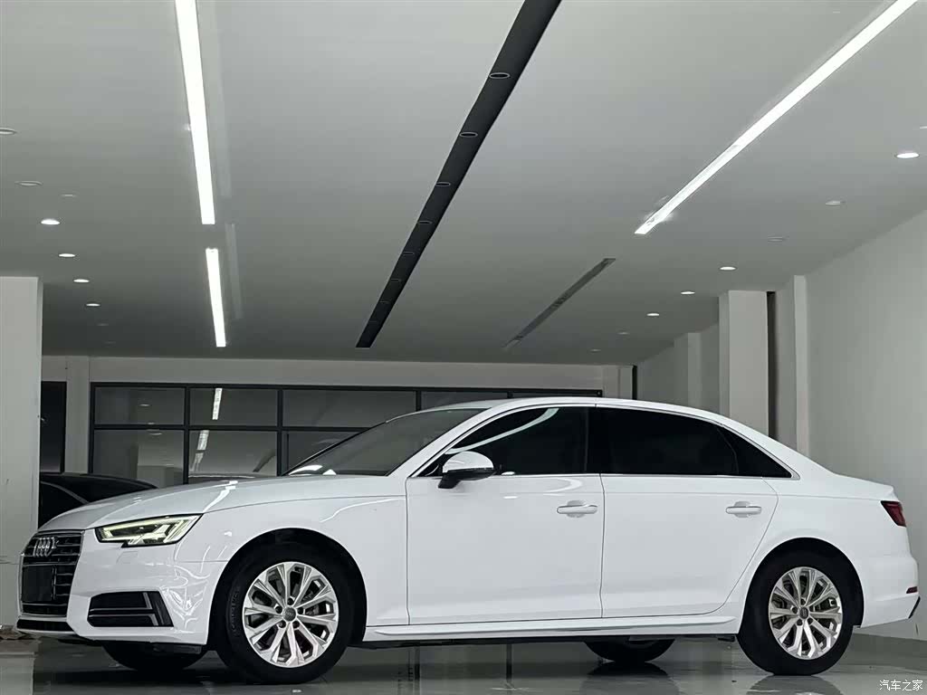 Audi A4L, 2019 2