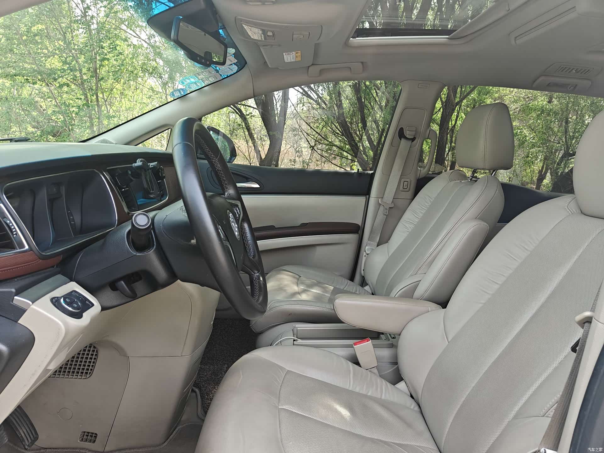 Buick GL8, 2015 8