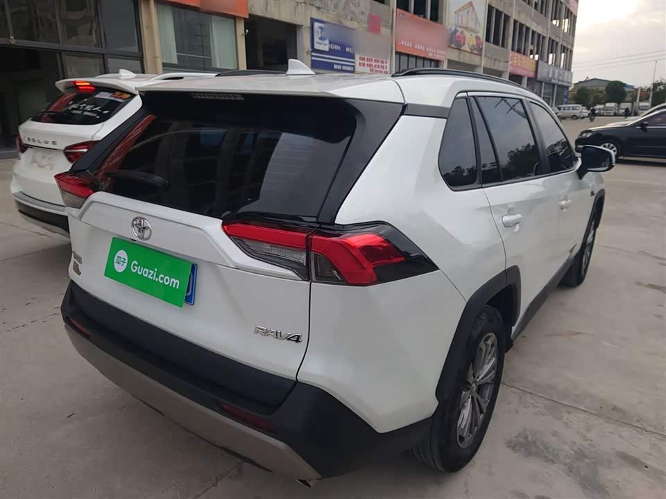 Toyota RAV4 Rongfang