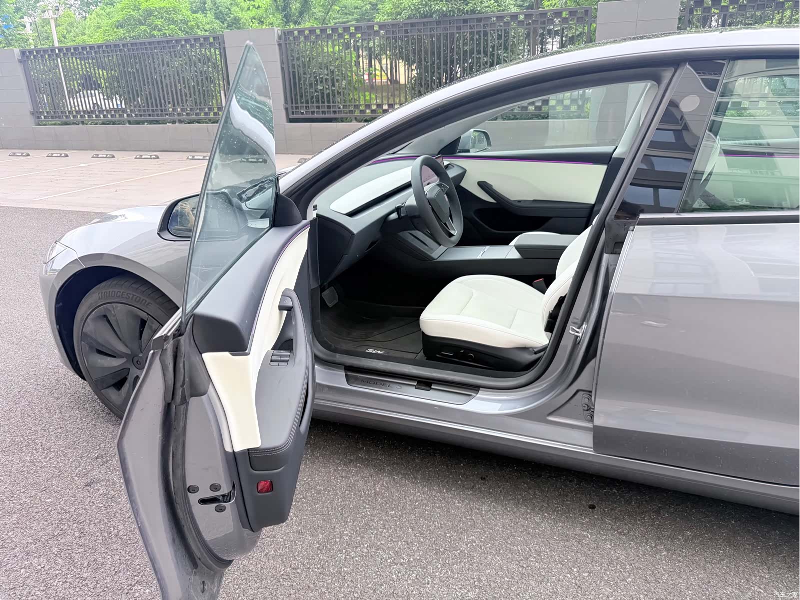 Tesla Model 3, 2025 6