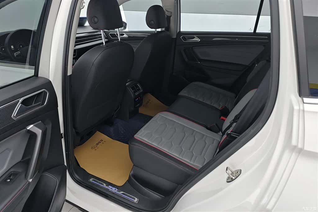 Volkswagen Tiguan L, 2022 11