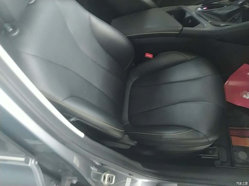 Roewe i5, 2022 25