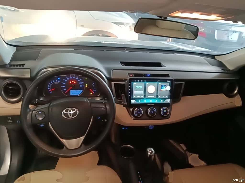 Toyota RAV4, 2014 10