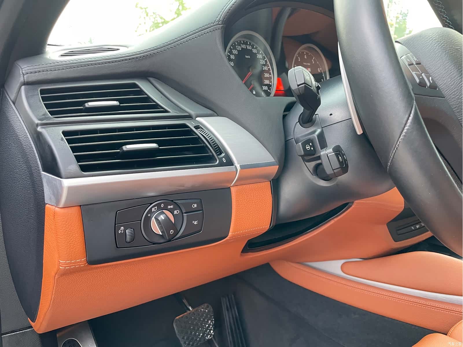 BMW X6, 2013 27
