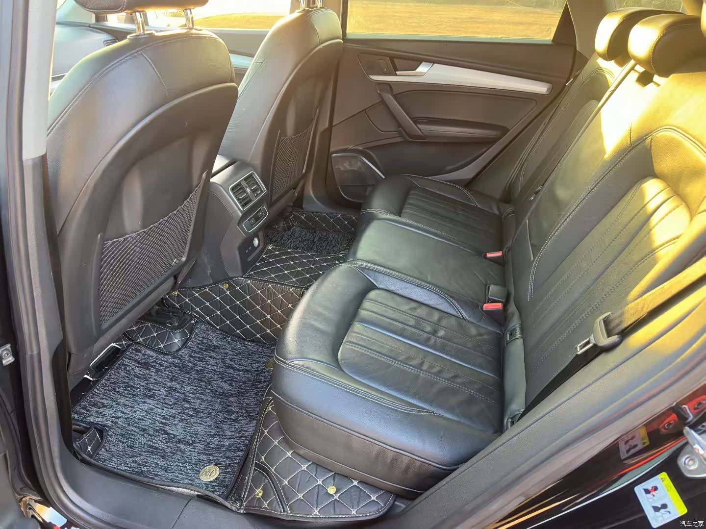 Audi Q5L, 2021 все фото