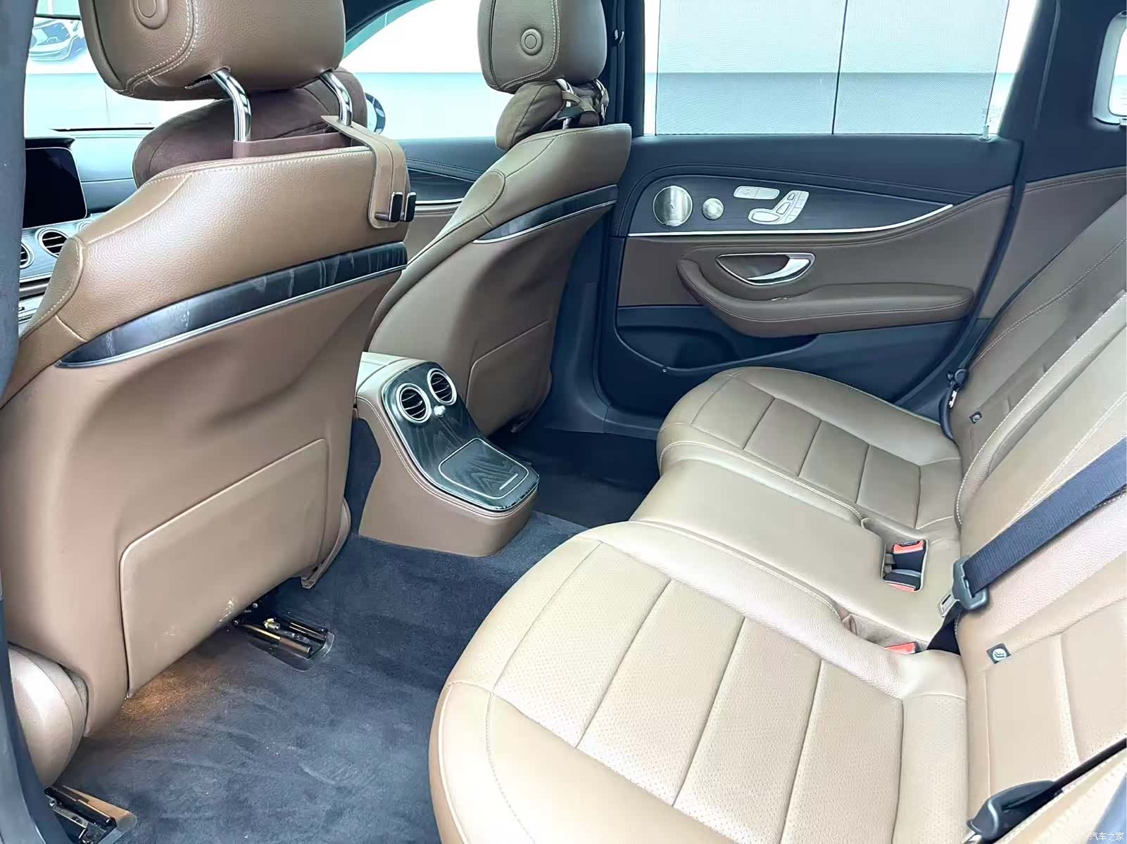 Mercedes-Benz E-Class, 2021 6