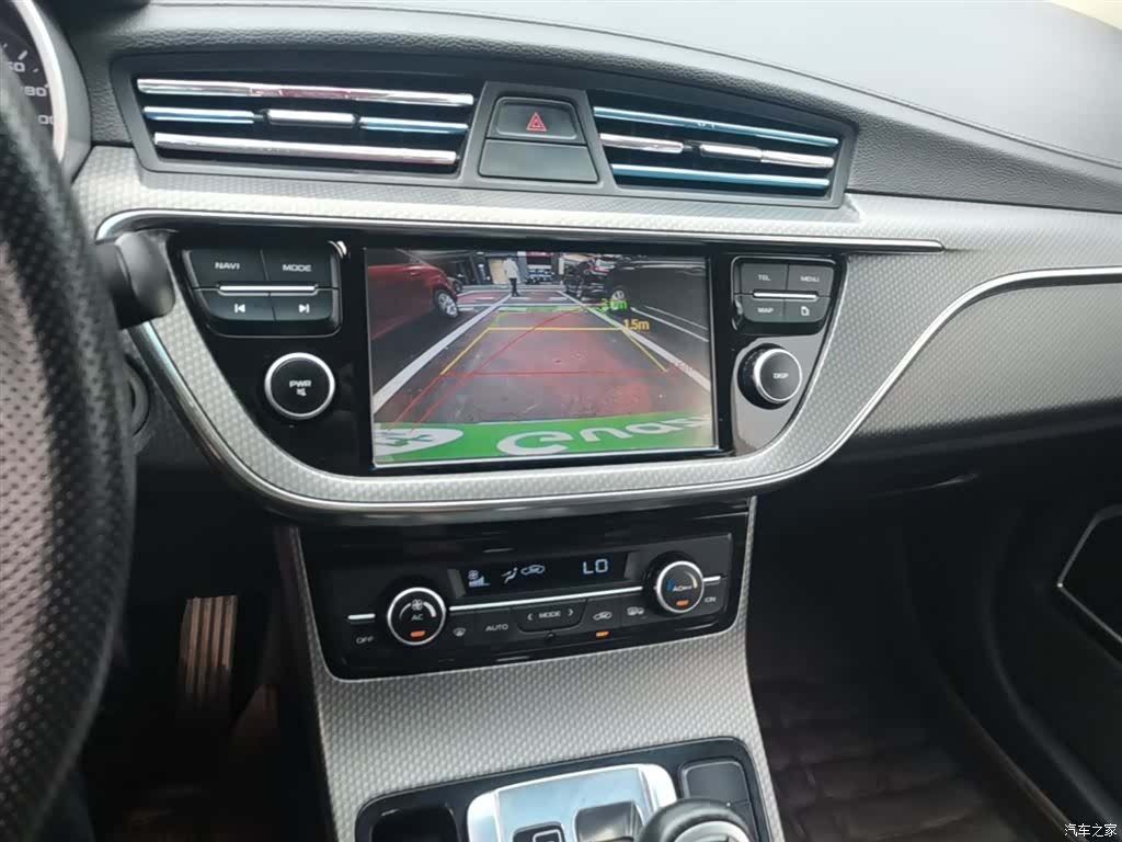 Geely Emgrand, 2017 13