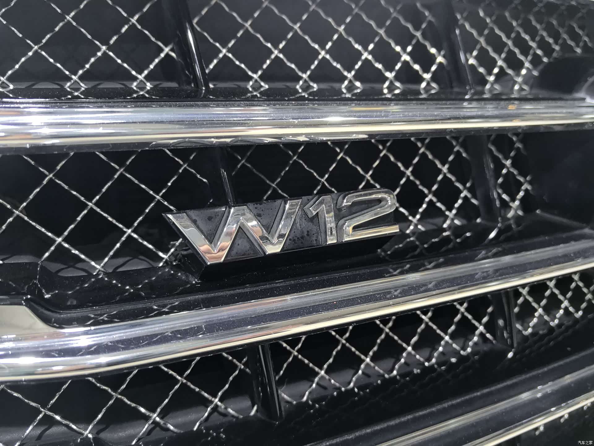 Audi A8L, 2015 4