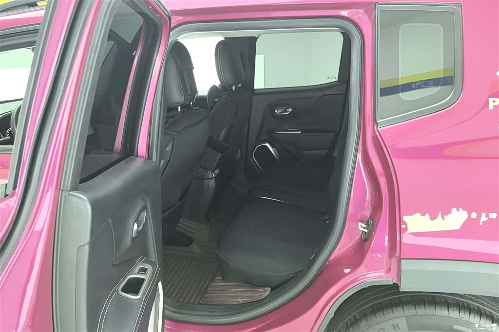 Jeep Renegade, 2017 11