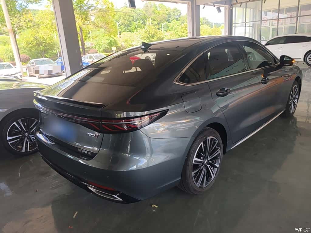 Chery Arrizo 8, 2025 7