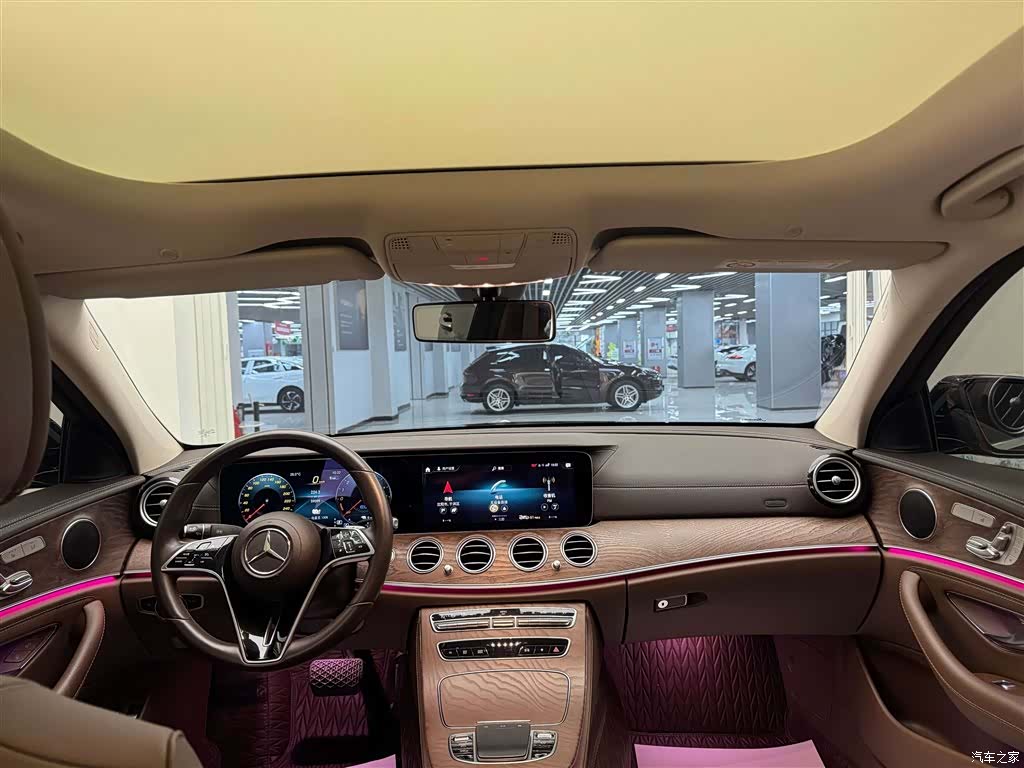 Mercedes-Benz E-Class, 2022 6