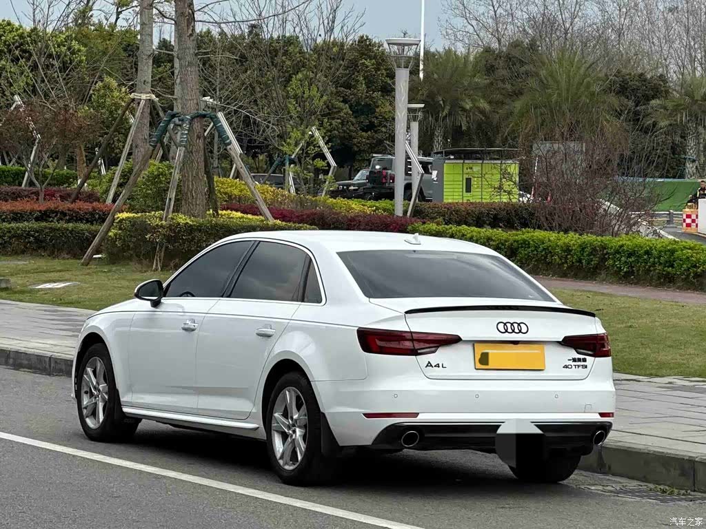 Audi A4L, 2018 7