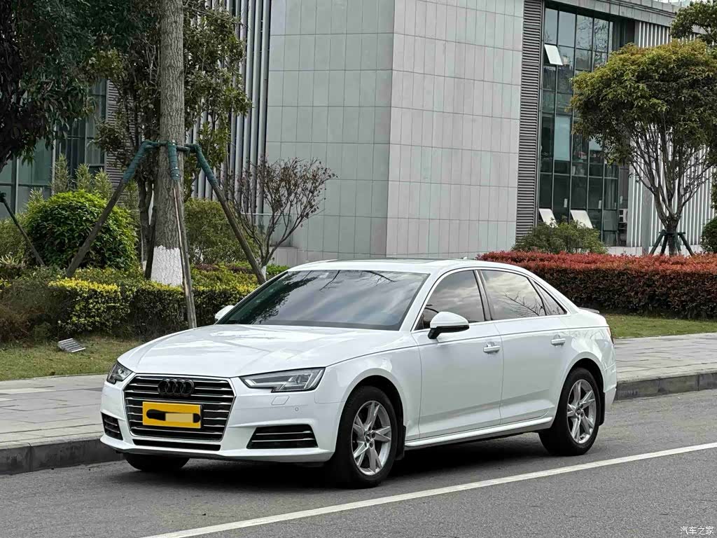 Audi A4L, 2018 1
