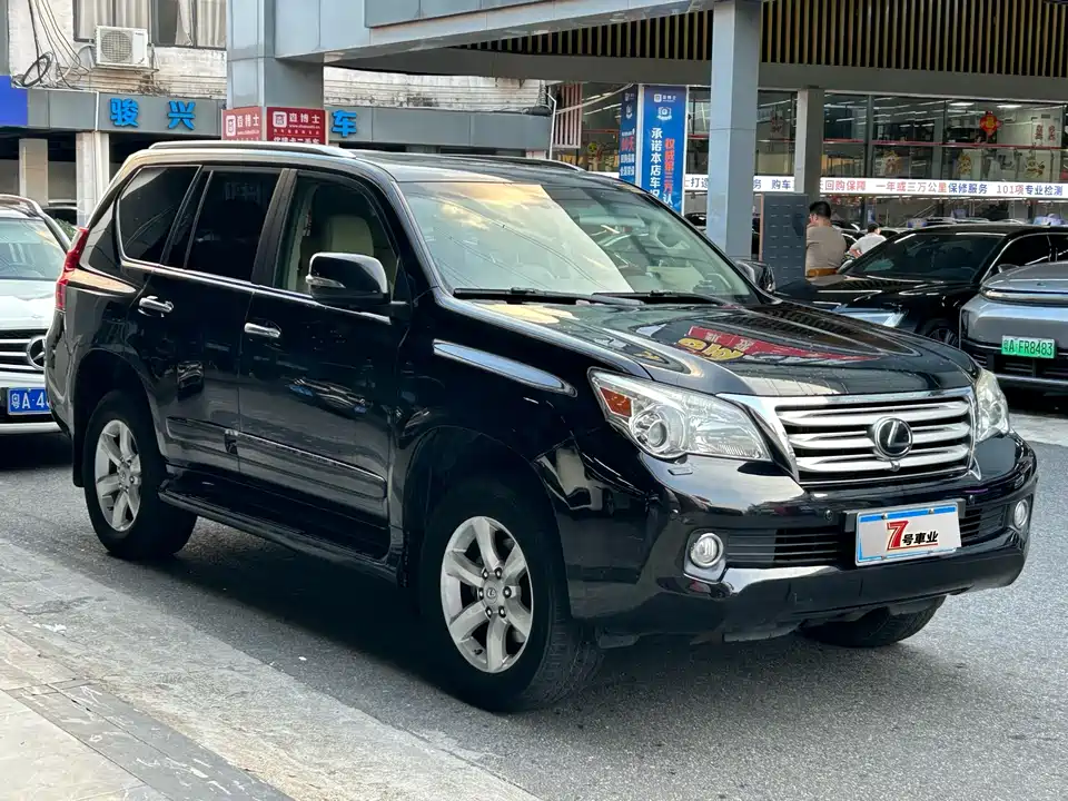 Lexus GX