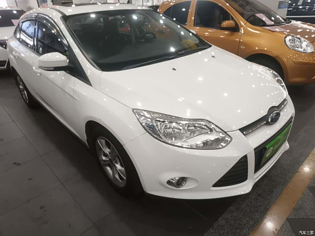 Ford Focus, 2014 4