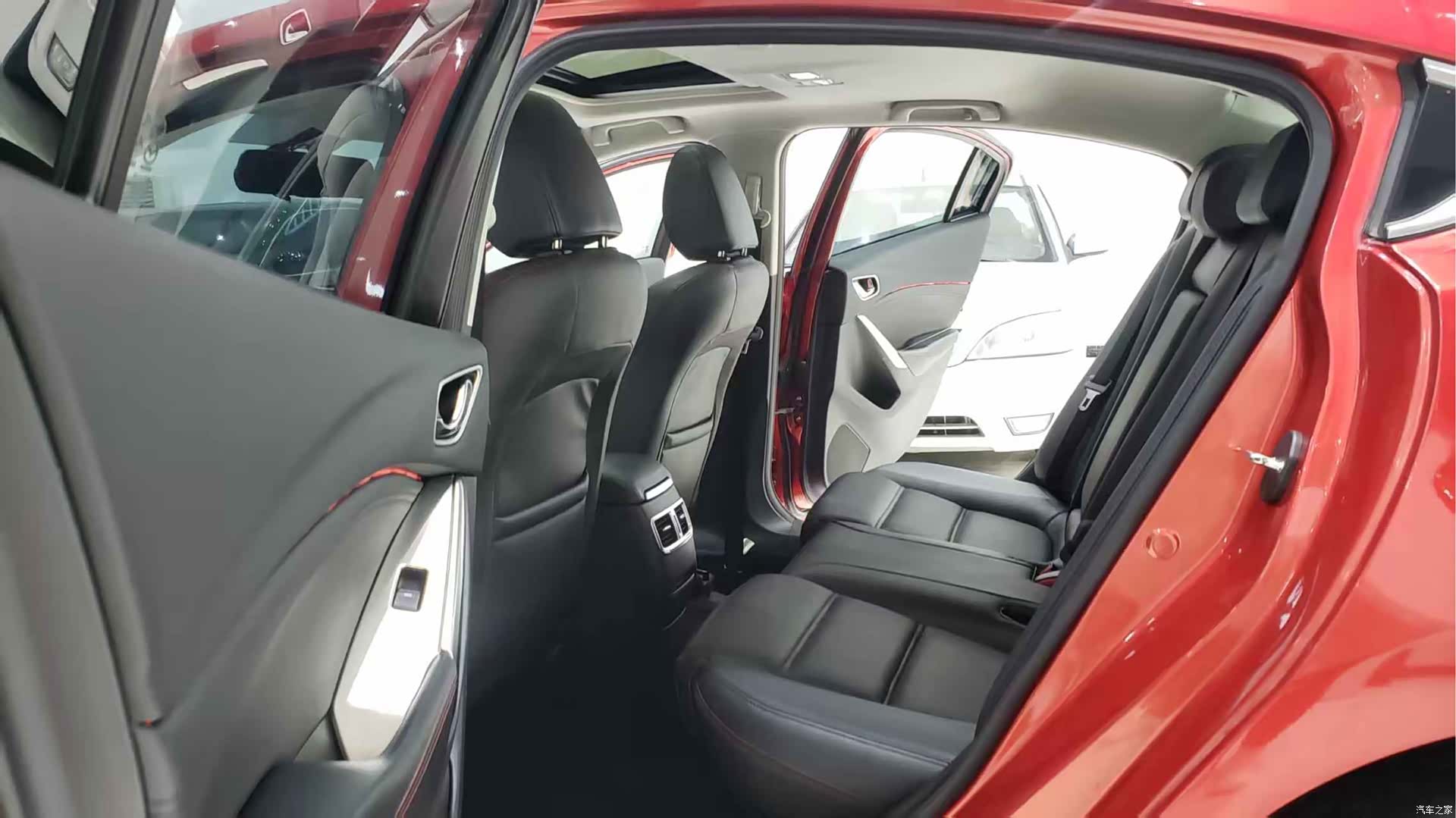 Mazda Atenza, 2016 8