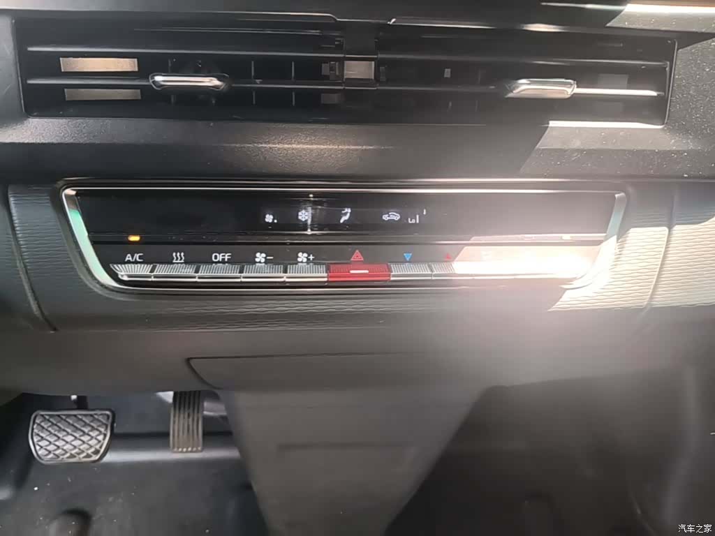 YuanCheng V6E, 2025 13