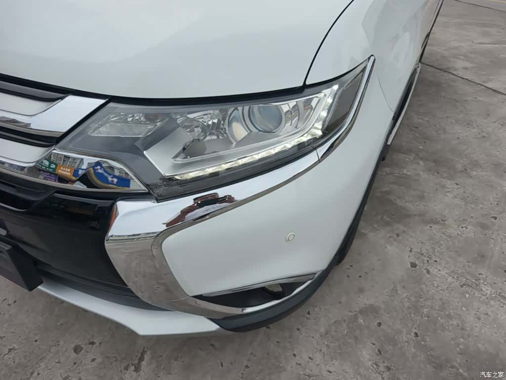 Mitsubishi Outlander, 2018 24