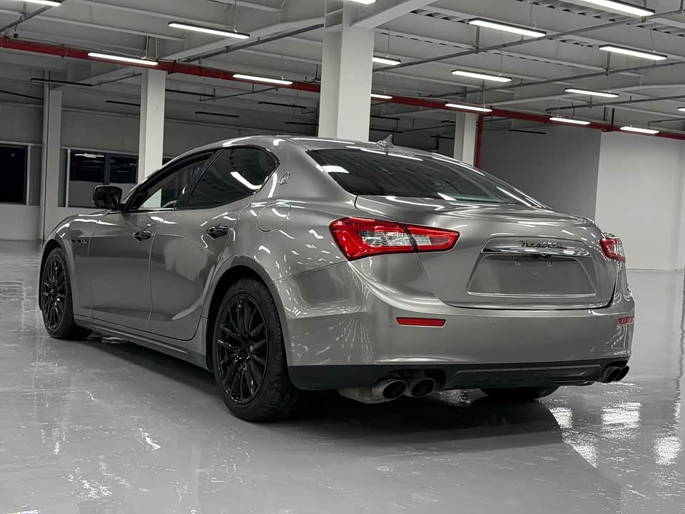 Maserati Ghibli Maserati Ghibli