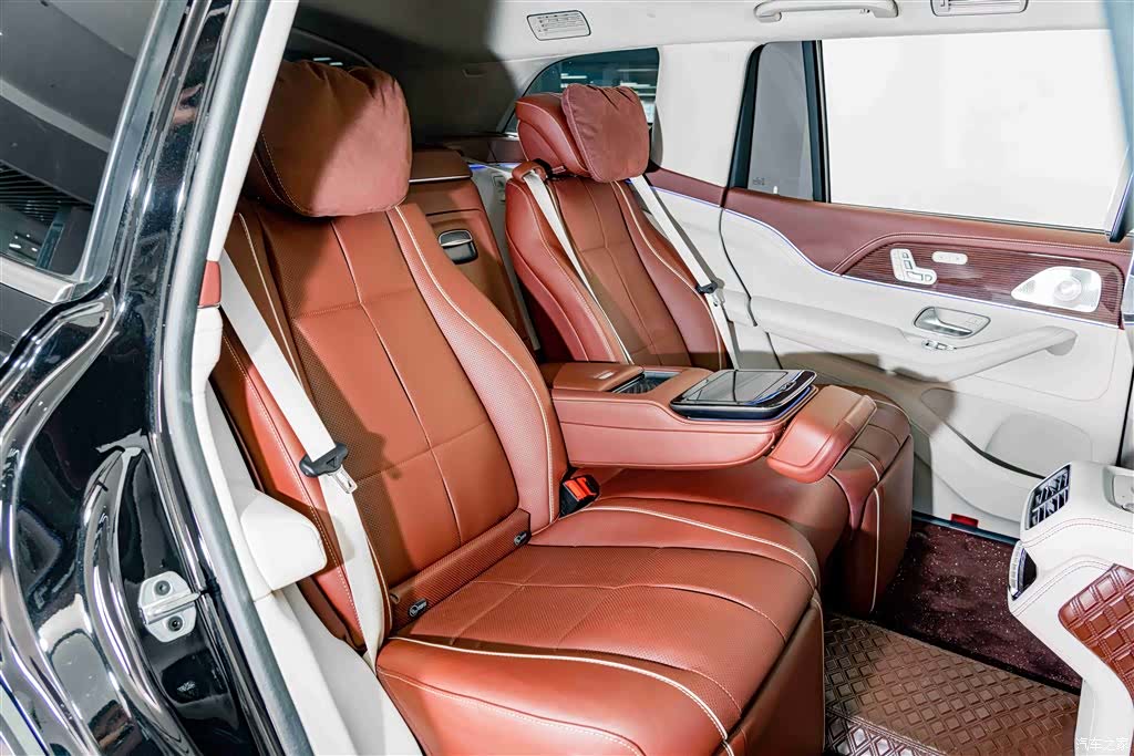 Maybach GLS, 2023 24