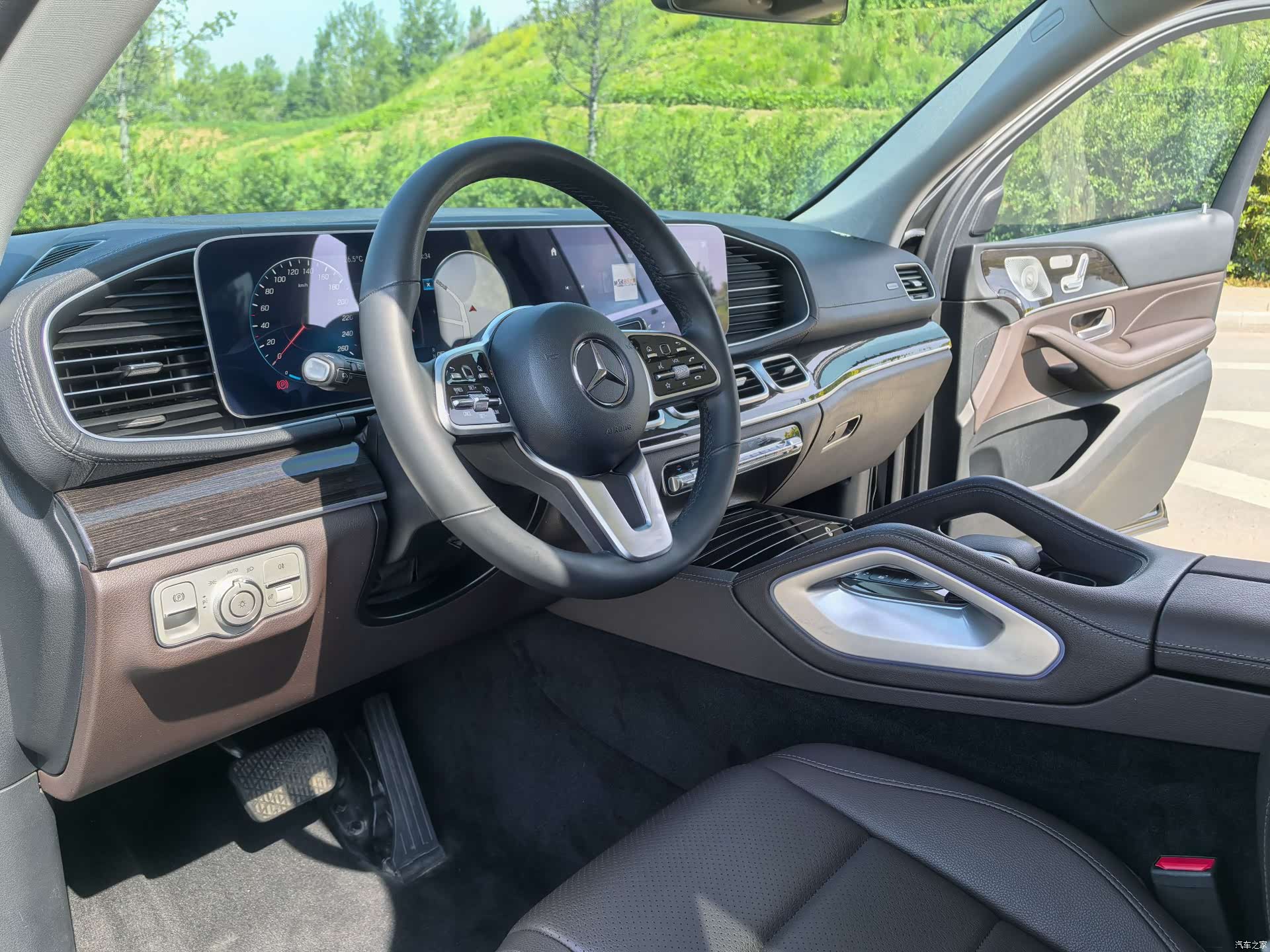 Mercedes-Benz GLE, 2023 9