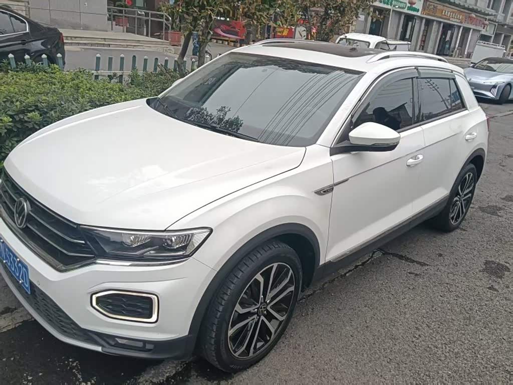 Volkswagen T-Roc 2022 280TSI DSG PLUS