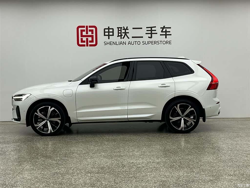 Volvo XC60, 2023 4