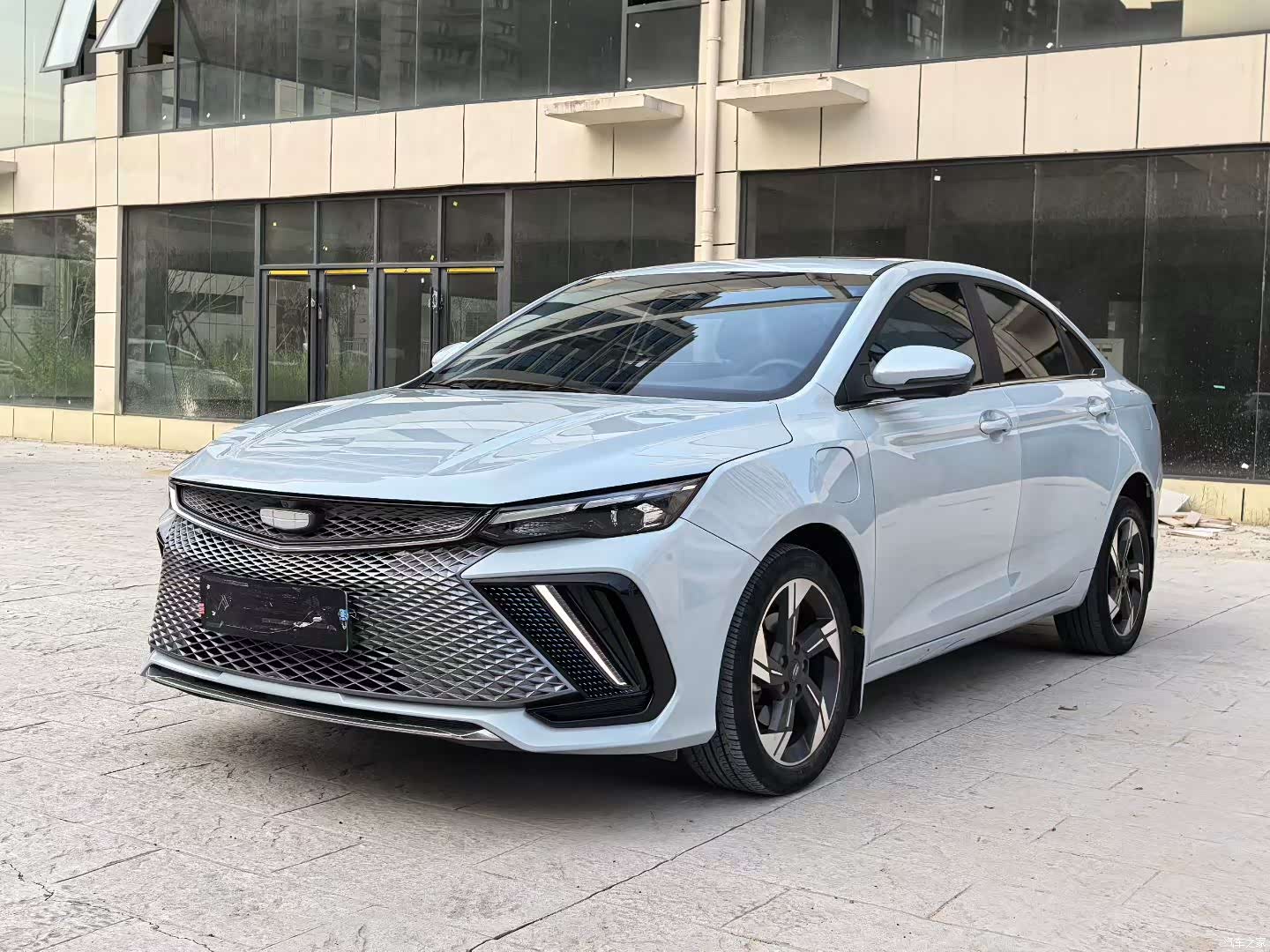Geely Emgrand, 2022 1