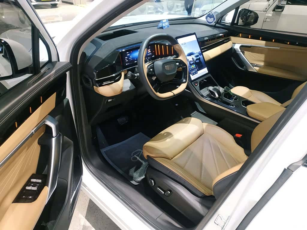 Geely Boyue, 2023 16