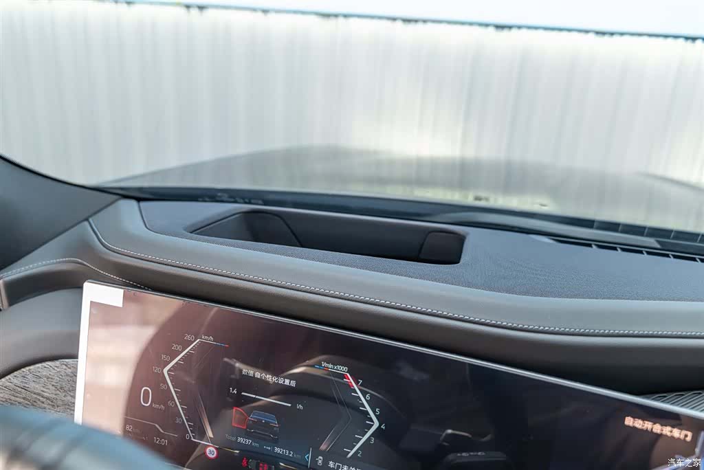 BMW 7 Series, 2024 все фото
