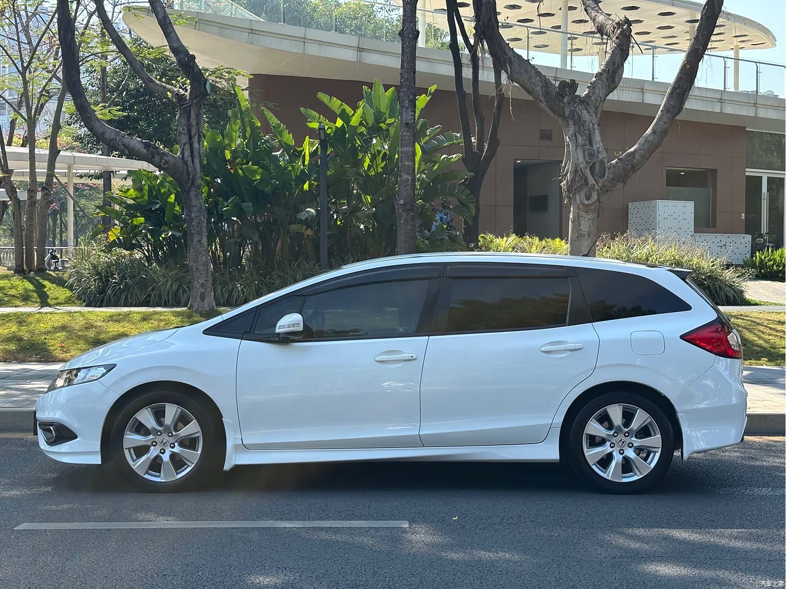 Honda Jade, 2014 8