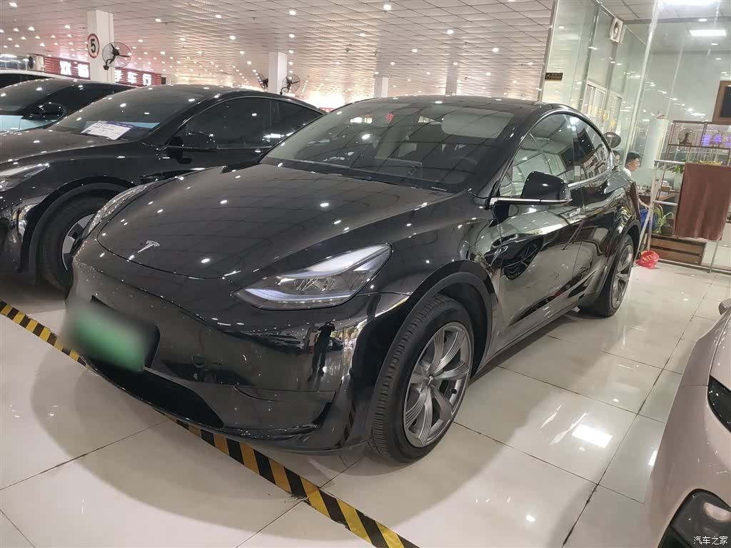 Tesla Model Y, 2024 2